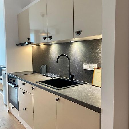 Mycampus Unwe Studentski Mountain Views Modern Kitchen Equipment 소피아 외부 사진