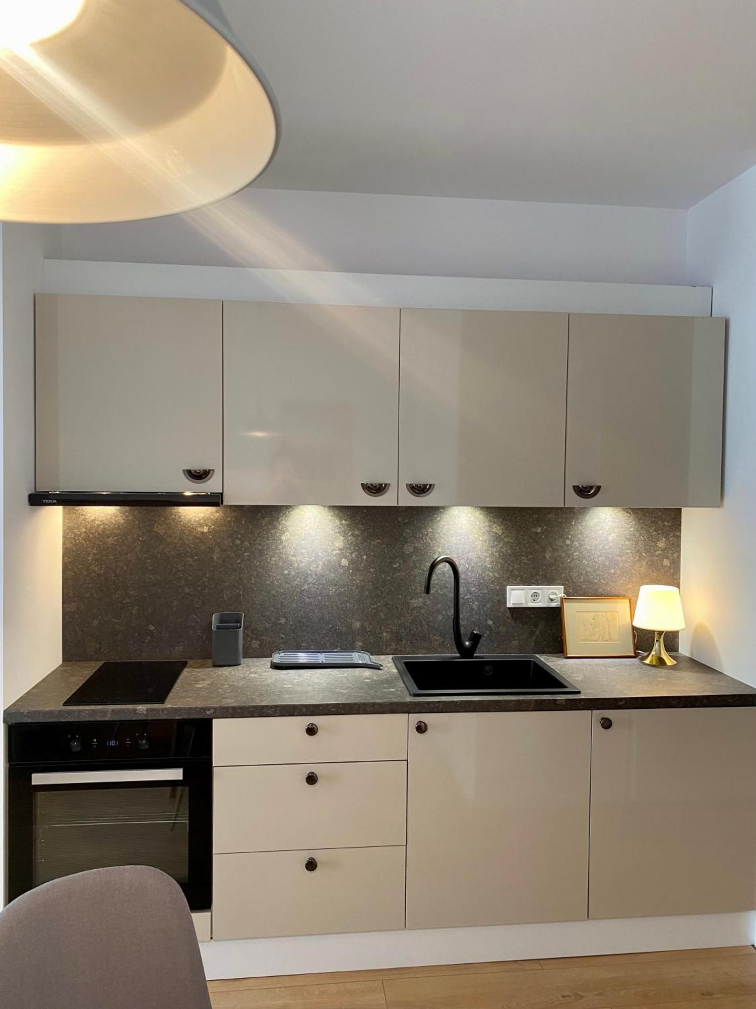 Mycampus Unwe Studentski Mountain Views Modern Kitchen Equipment 소피아 외부 사진
