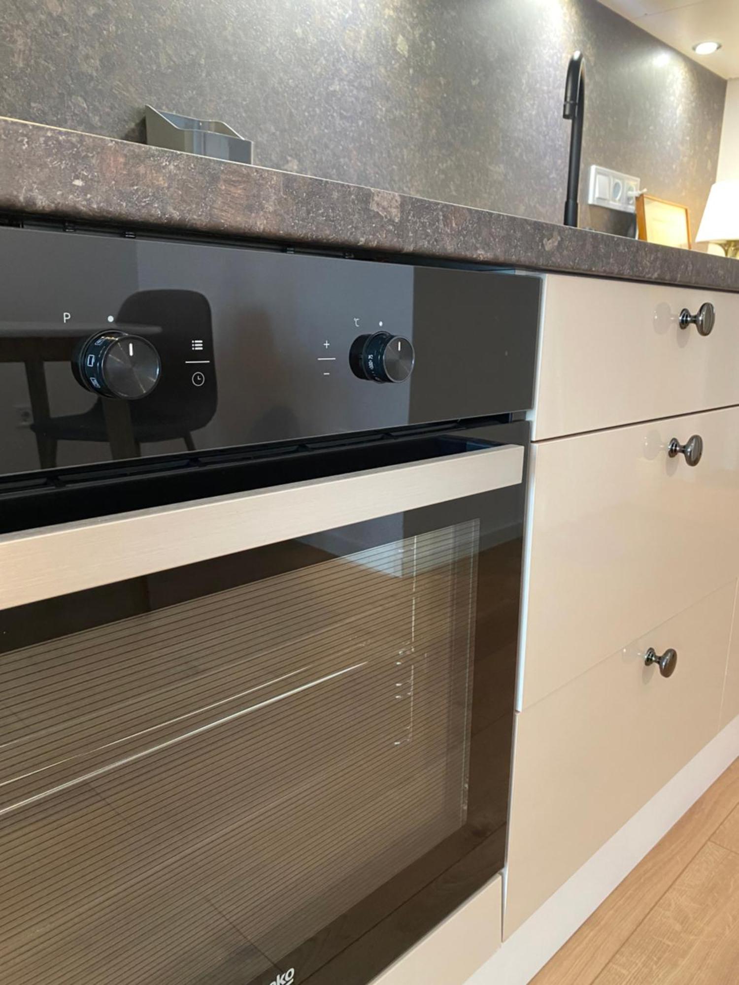 Mycampus Unwe Studentski Mountain Views Modern Kitchen Equipment 소피아 외부 사진