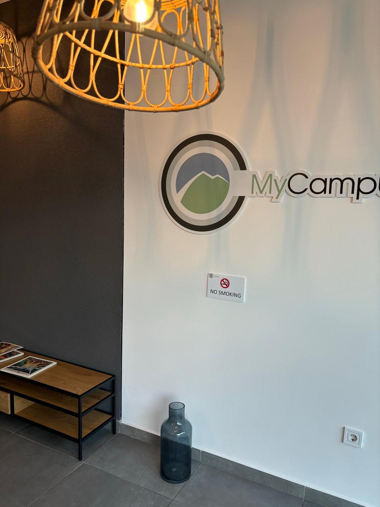 Mycampus Unwe Studentski Mountain Views Modern Kitchen Equipment 소피아 외부 사진