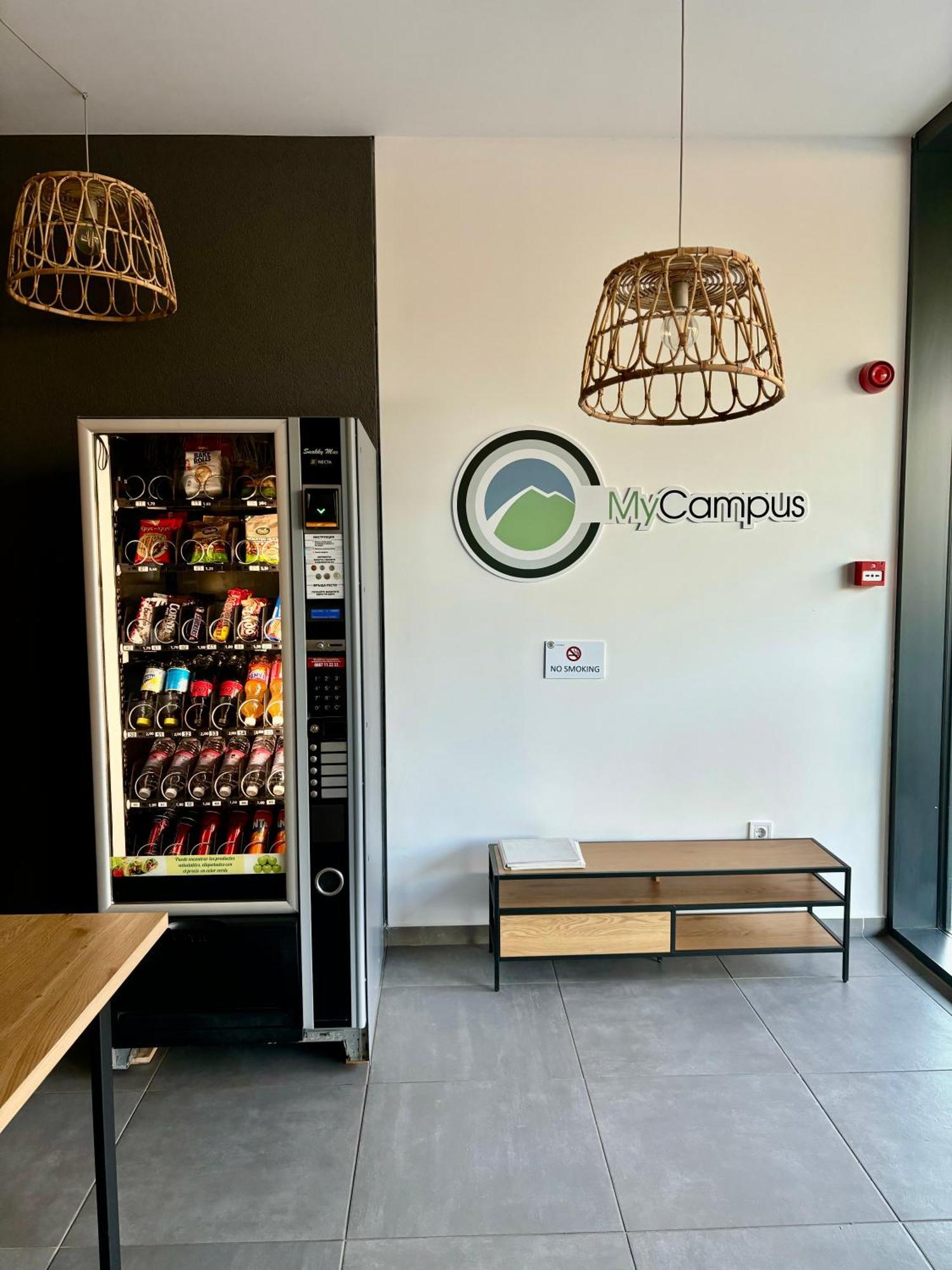Mycampus Unwe Studentski Mountain Views Modern Kitchen Equipment 소피아 외부 사진